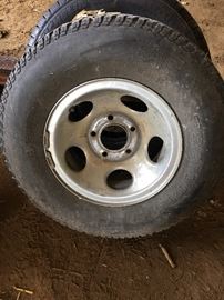 Pair of Trailrider Radial AT R 235/75 R15 M&S with rims. Barely used.