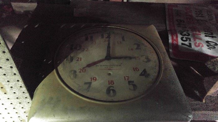 Old has station clock