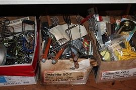 Many utensils, big and small!