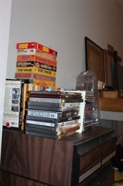 Media-dvds, cds, vhs
