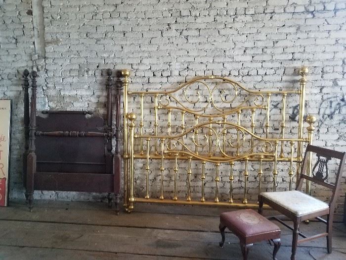 King Size brass bed and single 4 poster bed frames