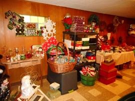 TONS OF ORNAMENTS...TONS..in boxes..Glass, Unbreakable, Glittery, Sparkly, Snowmen, Trees, Decorative..50% OFF!!