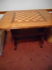 Vintage Chess/Checker Table Flips up..bench!!