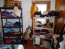 Sweaters Clothes..Small-3X