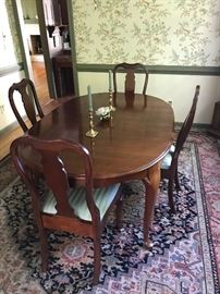 Cherry Queen Ann Dining Room Table and Chairs 