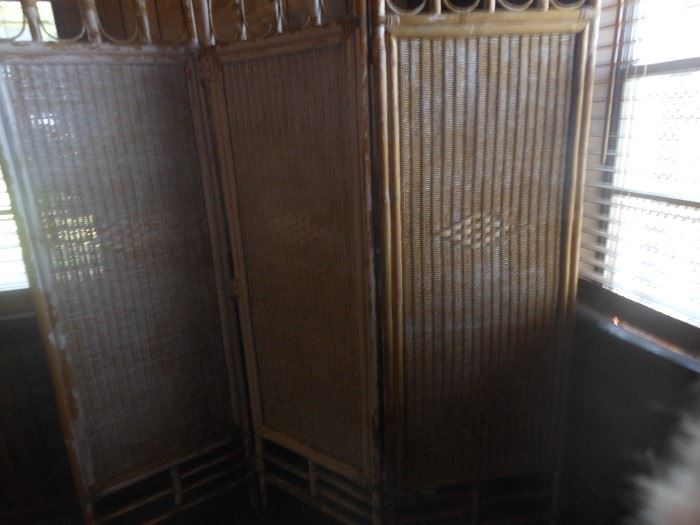 3 panel white antique rattan screen