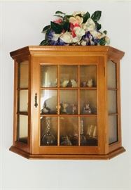 Wall display cabinet