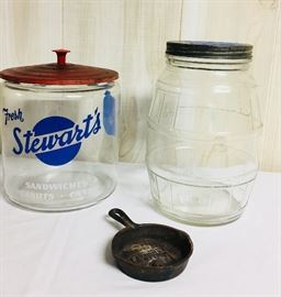 Nice Stewart’s cracker jar
Duraglas pickle jar
Advertising cast iron ash tray