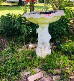 Bird bath vintage 