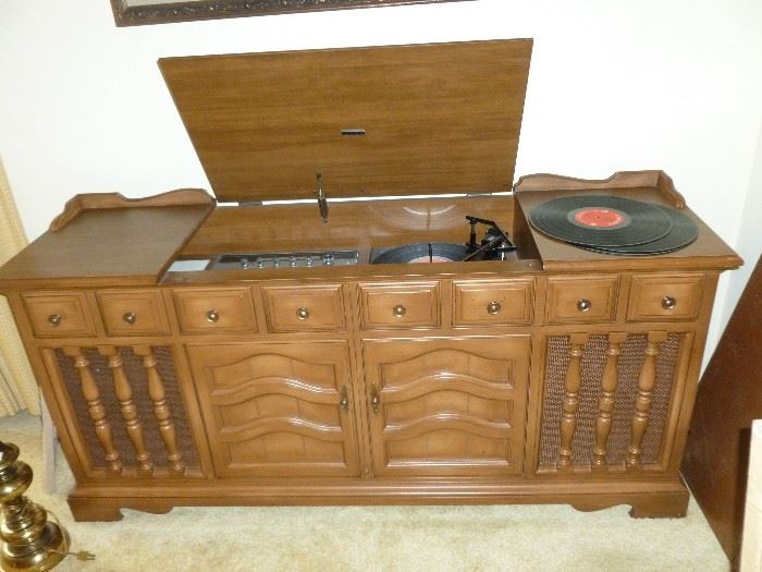 Vintage Zenith Stereo