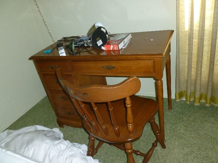 maple desk & chair