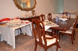 Traditional Dining room set