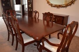 Traditional Dining Room Set