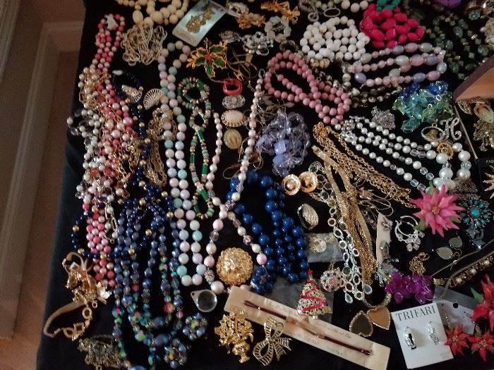 Vintage Costume Jewelry