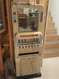National Vending Co. Cigarette Vending Machine with key