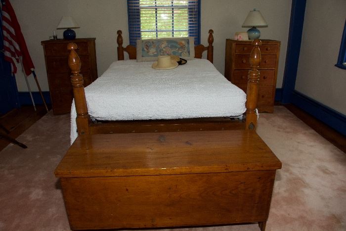 Colonial Rope Bed