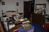 1940's Solid maple cannon ball bed & many vintage womens hats.