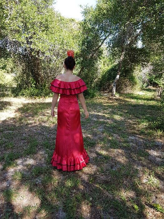 Malagena Folklorico Dress with Hair Comb
