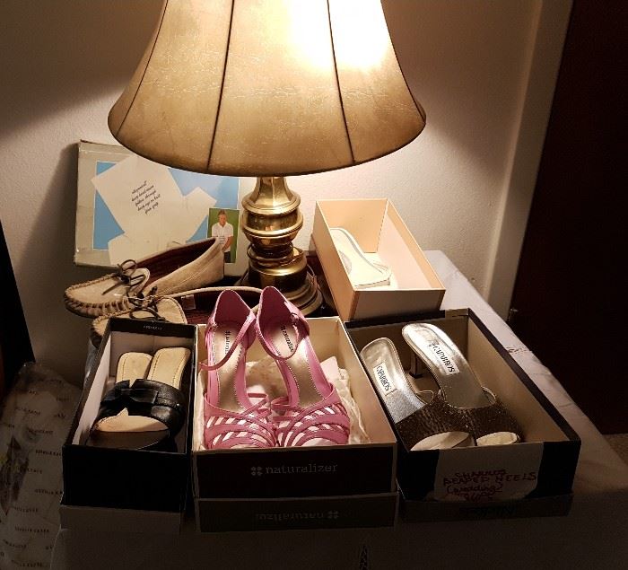 Ladies Slippers, Shoes, Lamp