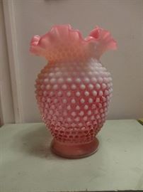 Gorgeous hobnail pink vase in great condition.
