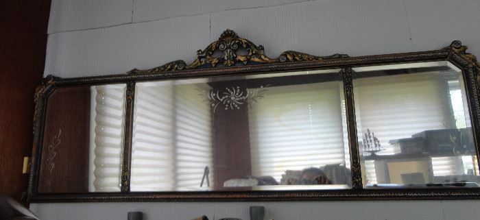 Triple antique mirror with engraved glass.