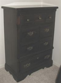 Pine dresser