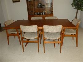 Danish Modern Dining Room Table w/6 Chairs (Domus Danica)