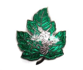 BEAUTIFUL SIAM STERLING WITH GREEN ENAMEL BROOCH