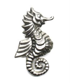 HIGHLY DETAILED MEXICO SILVER SEA HORSE BROOCH