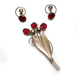 1/20 12K ON STERLING RUBY RHINESTONE BROOCH SET