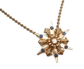 ETRUSCAN STYLE VINTAGE PENDANT NECKLACE