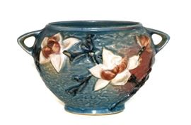 ROSEVILLE 665 MAGNOLIA BLUE JARDINIERE VASE