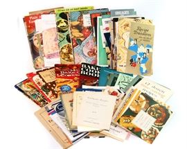 LARGE LOT OF YUMMY VINTAGE RECIPE BOOKS