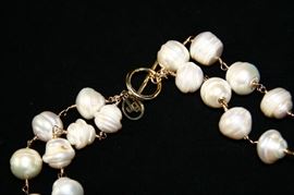 14K GOLD JIMMY QUIROGA BAROQUE PEARL NECKLACE