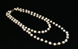 14K GOLD JIMMY QUIROGA BAROQUE PEARL NECKLACE