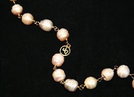 14K GOLD JIMMY QUIROGA BAROQUE PEARL NECKLACE