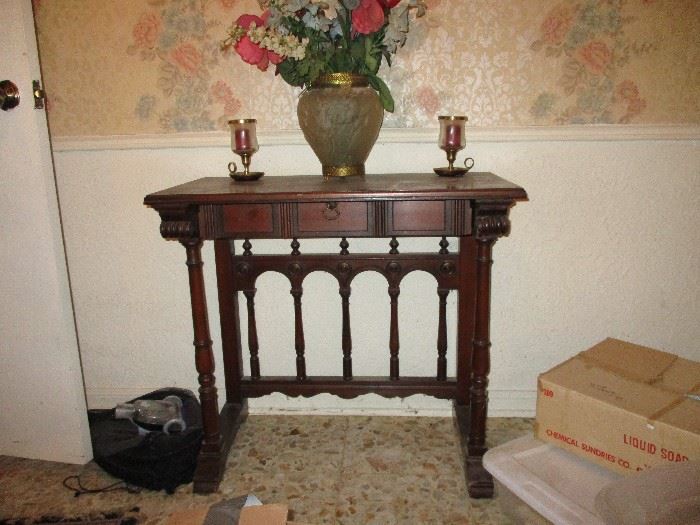 Antique console/entry table