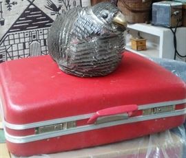 SERGIO BUSTAMANTE MIXED METAL MID CENTURY SITTING HEN SCULPTURE