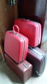 COLLECTION OF SUITCASES
