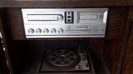 TUNER AND TURNTABLE