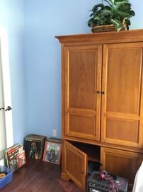 Armoire, LPs