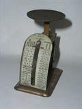 Antique Lorraine postal scale