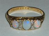 English Victorian 18K gold ring with 3 cabochon fire opals, size 6, weighs 3.4 grams