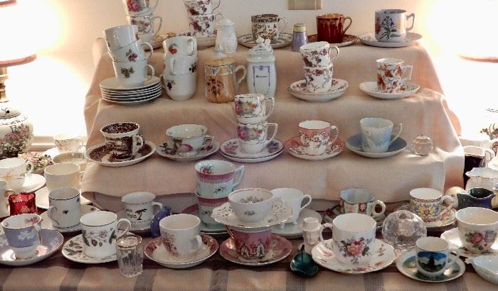 A REALLY NICE COLLECTION OF ANTIQUE CUPS AND SAUCERS