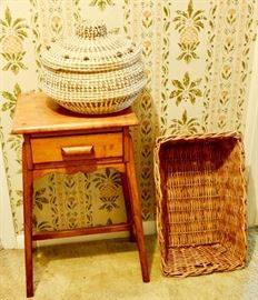 BASKETS AND LITTLE SIDE TABLE