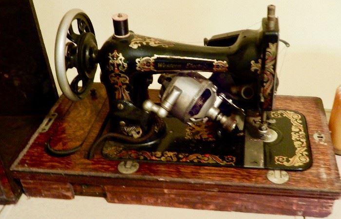 ANTIQUE SEWING