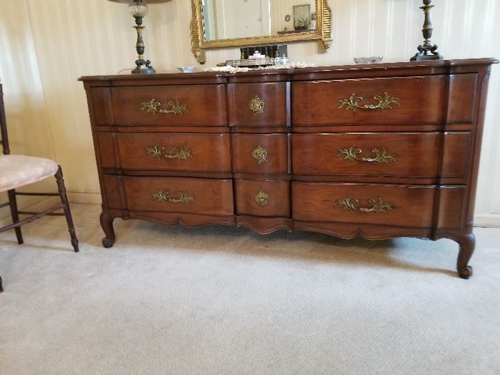  French style chest