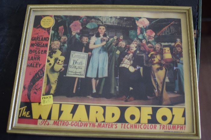 Wizard of Oz collector.  Complete set of plates, statues, books and signed memorabilia.. 