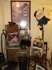 VINTAGE TYPEWRITER AND VINTAGE MILITARY ITEMS