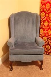 Blue Upholstered Parlor Chair 27x27x42